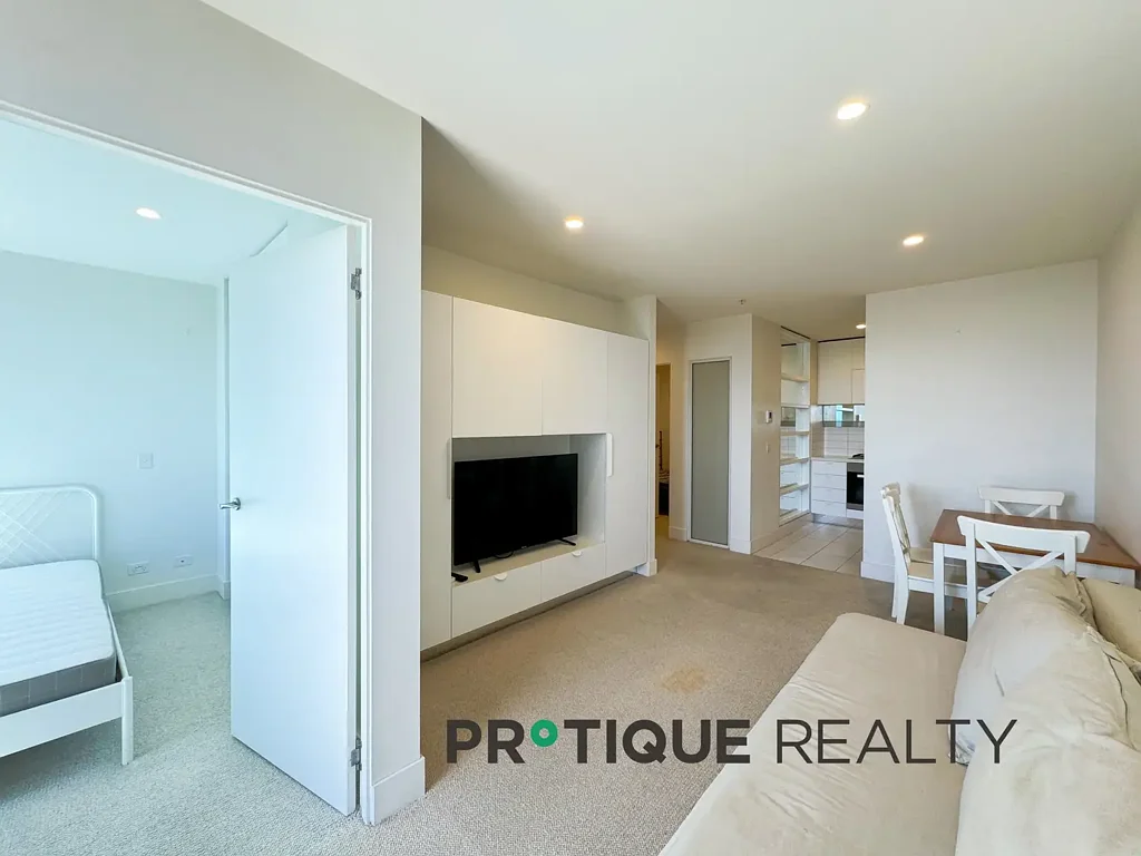 FABULOUS FURNISHED 2B1B APARTMENT WITH GREAT VIEWS!!