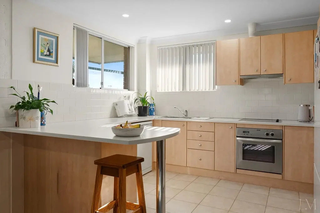 New Lambton 2ਬੈੱਡਰੂਮ Light-Filled Top Floor Apartment with a View