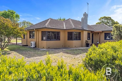 Great Western 3 Bedroom Wine Village Charm, Endless Possibilities