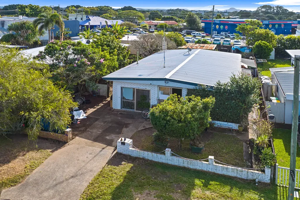Maroochydore 3chambre DETONATE, MAYBE RENOVATE – ESTATE AUCTION SALE