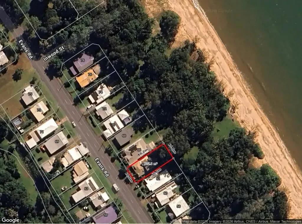 Bramston Beach 4બેડરૂમ BEACHFRONT HOME AND UNIT - 3 BR & Granny Flat.Furniture stays...Reduced Again. Now $849..
