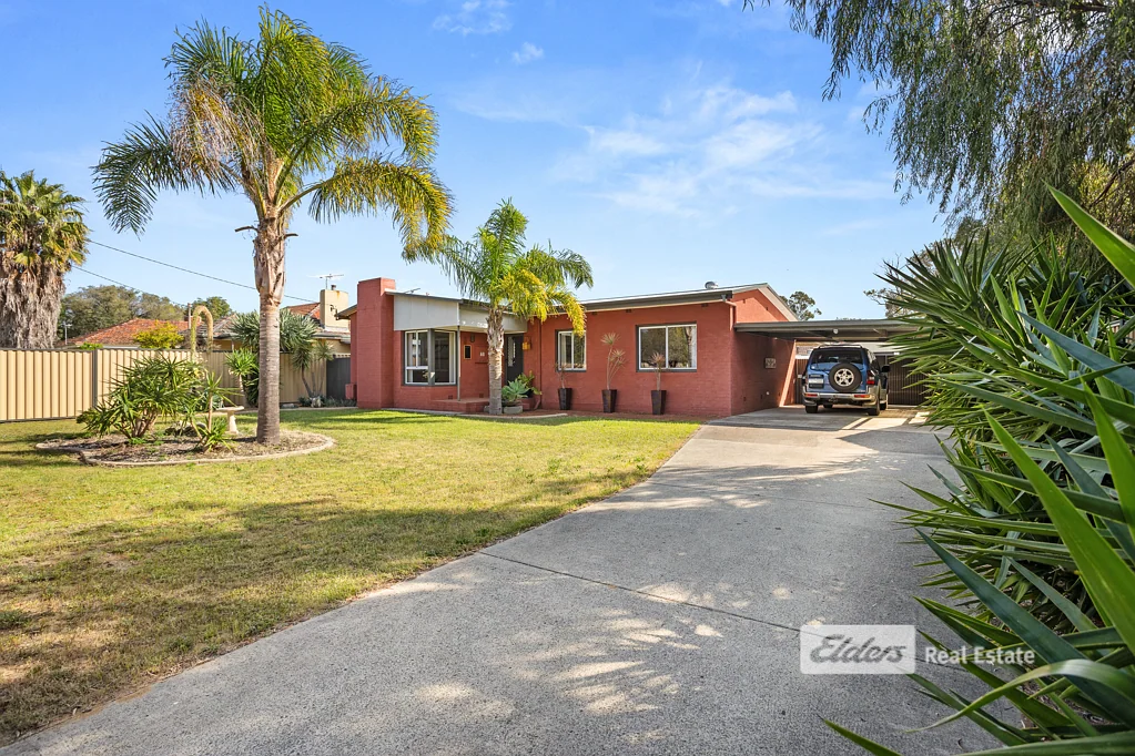 36 Hudson Road, Withers, WA 6230