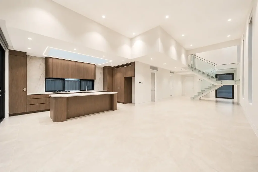 Luxury Family Home & Exceptional Lifestyle Appeal