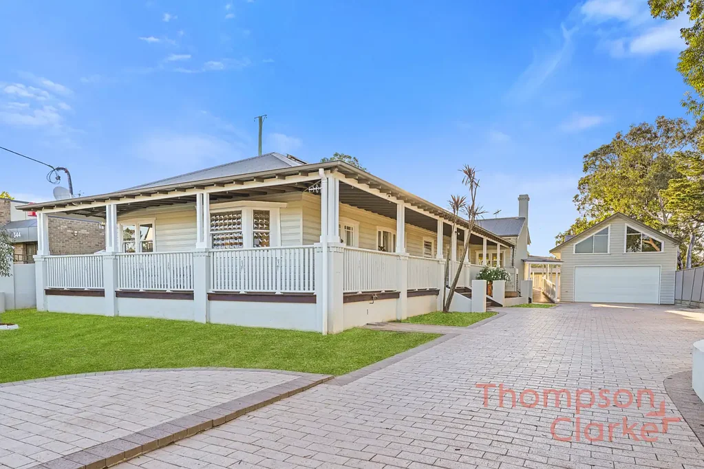 Kearsley 4ห้องนอน Timeless Art Deco Elegance with Space, Character & Versatility
