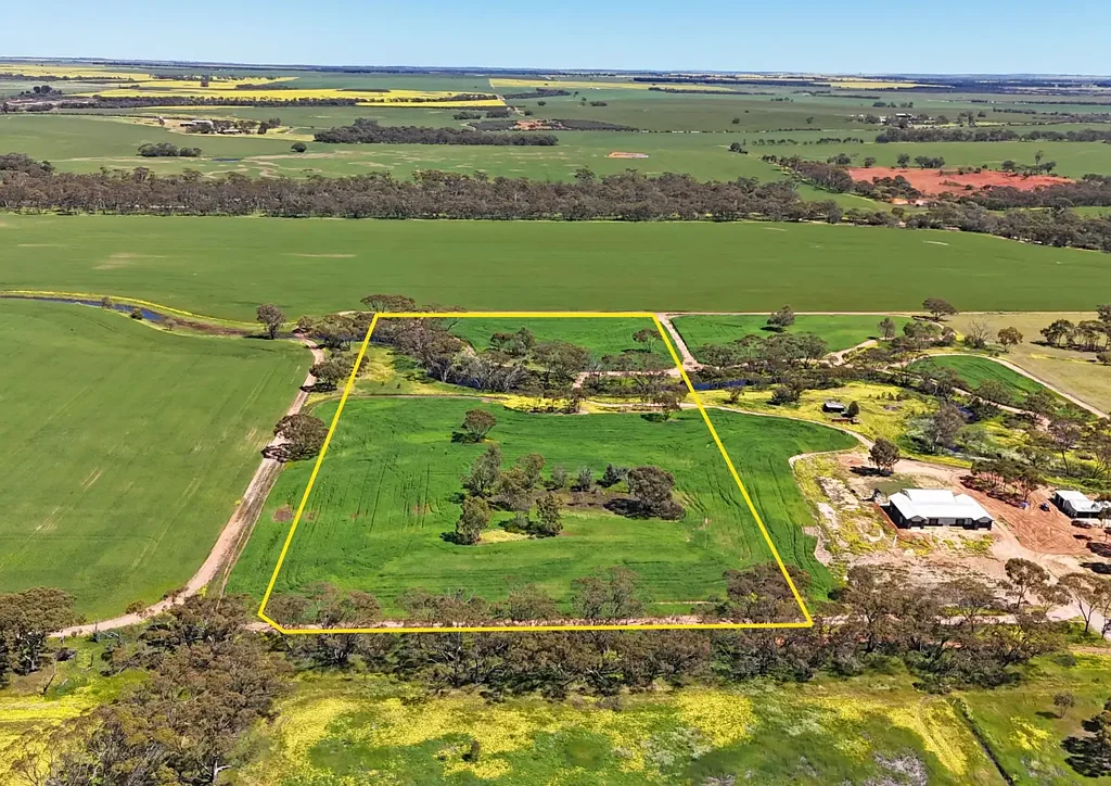 Moora  UNDER OFFER