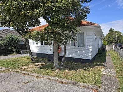 Charming Family Home in Kelston