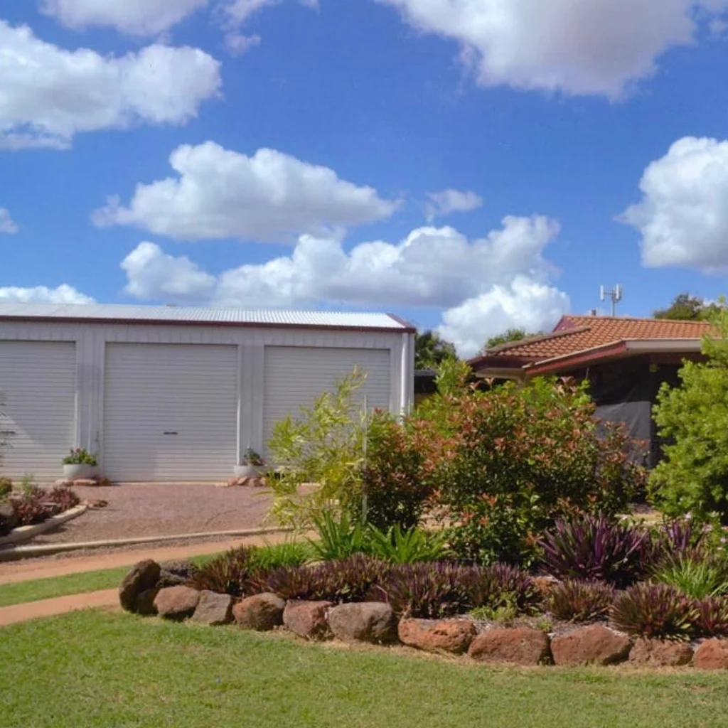 Greenvale 3Moenga COUNTRY HOME WITH 3-BAY SHED