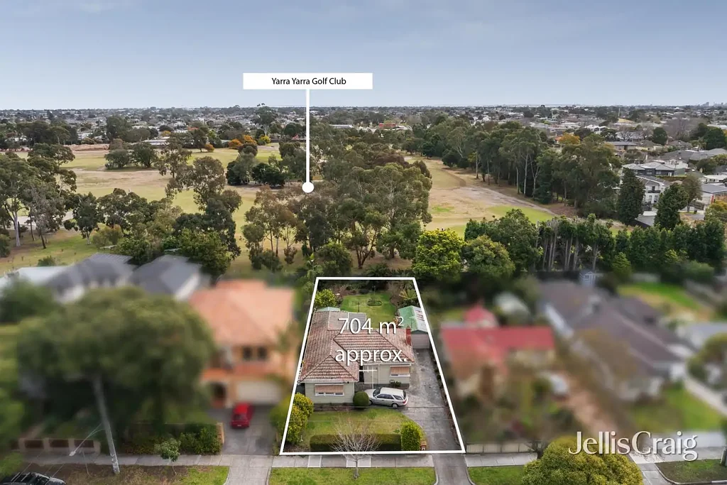 Bentleigh East 3બેડરૂમ A terrific parcel to tee off your next project