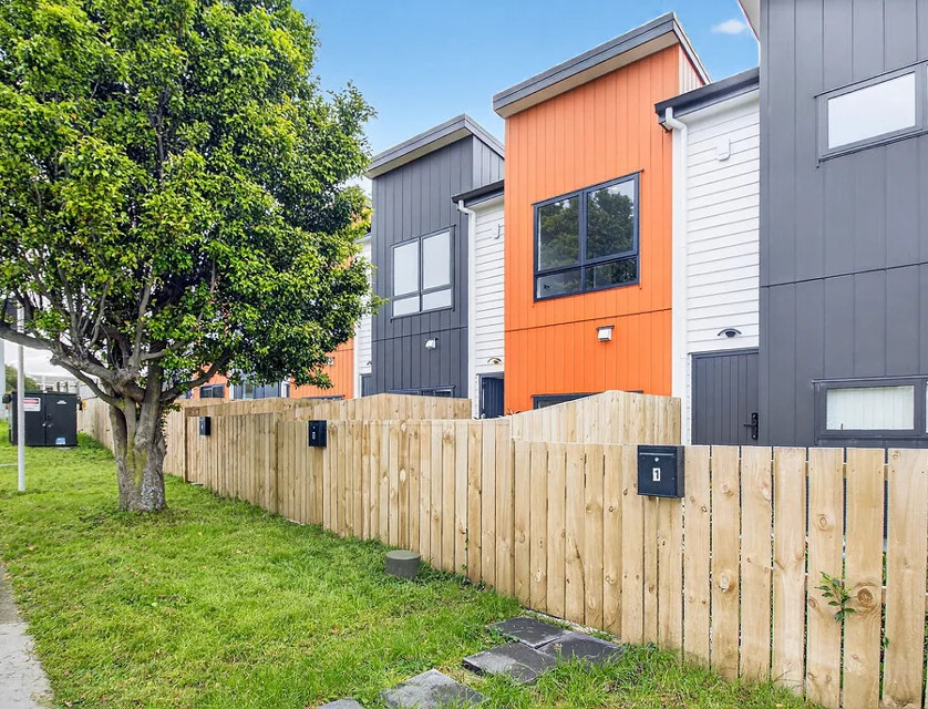 Unit 2&3/85 Jaemont Avenue, Te Atatu South, Waitakere City, 2房, 1浴, 城市屋