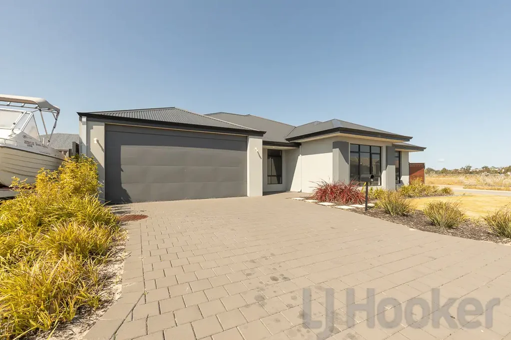 Great Location with Beautiful Surroundings