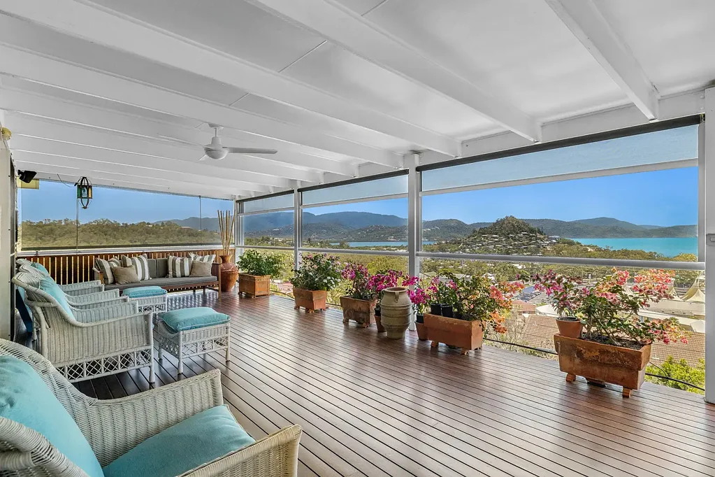 29 Island Drive, Cannonvale, QLD 4802