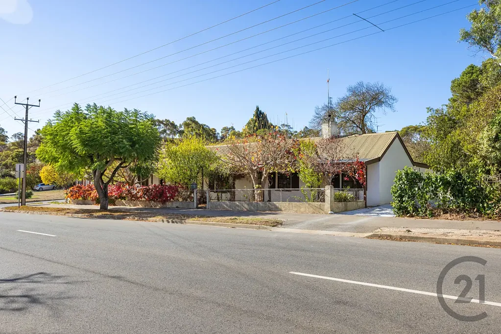 Angaston 4房  Character Home on a Corner Block!
