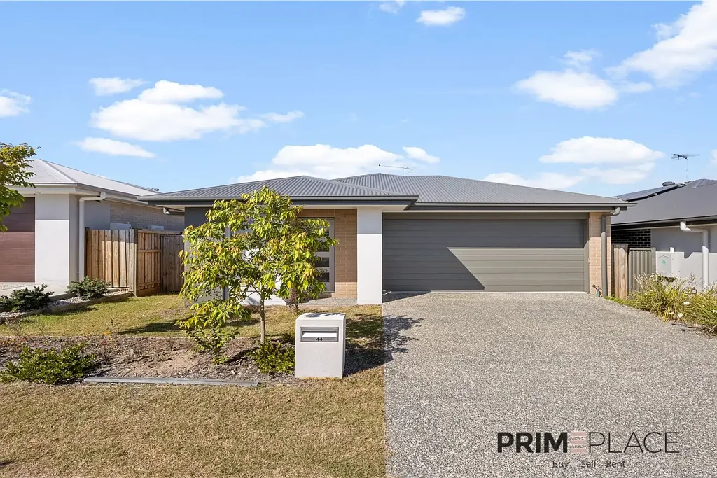 Modern Family Home with Spacious Living & Practical Family Design