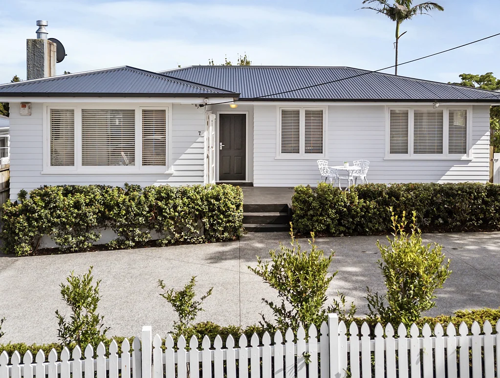 1/7 Trinidad Road, Sunnynook, North Shore City, Auckland