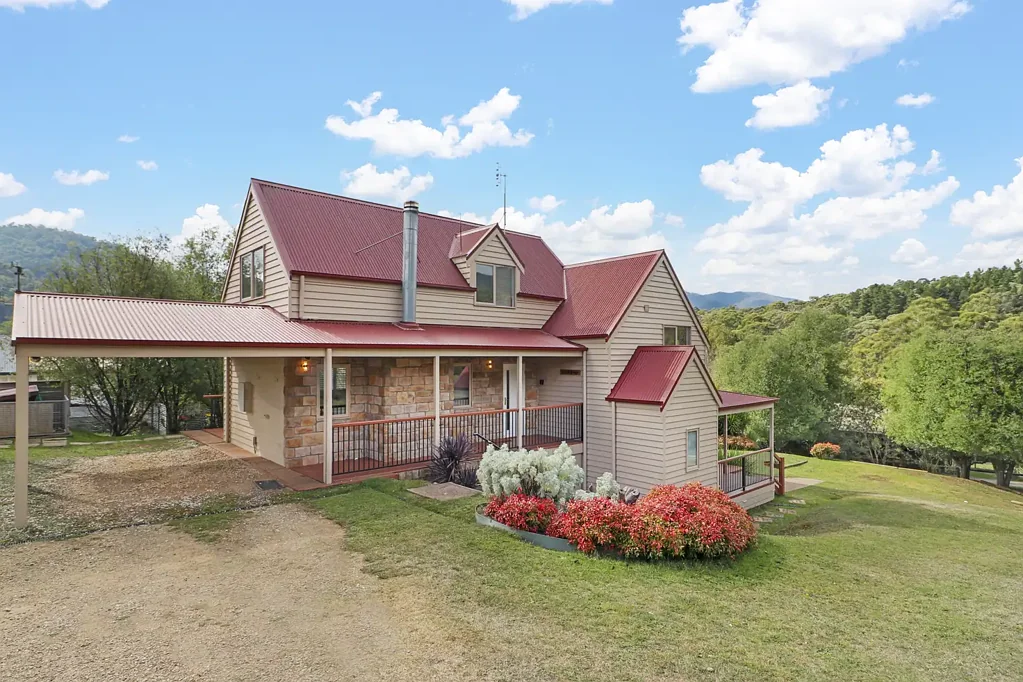 Merrijig 4房  The Ultimate Alpine Retreat - Luxury, Space, and Mt Buller Views