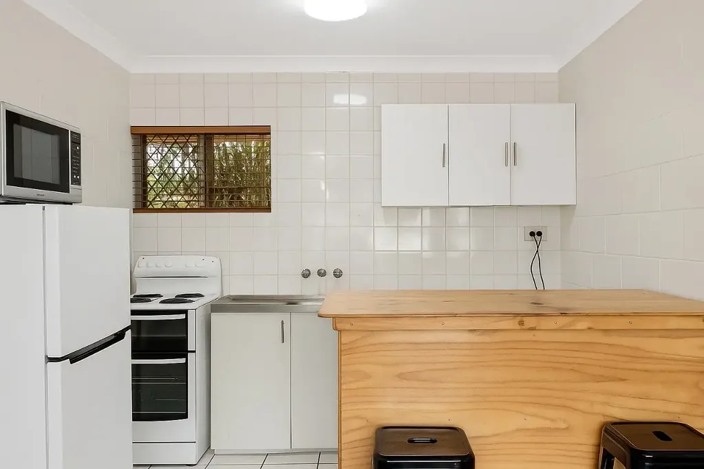 Cairns North 2Zimmer Smart Investment | 6.00% Gross Rental Return ( Approx. ) | Unrivalled Location