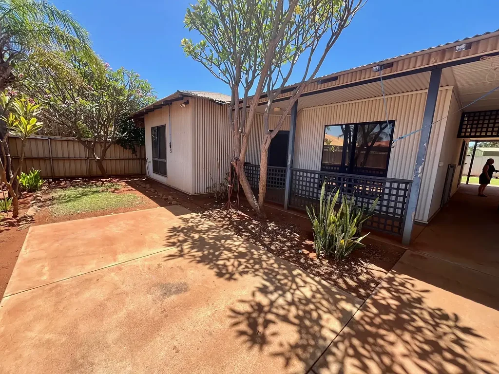 VERY DESIRABLE LOCATION !!!