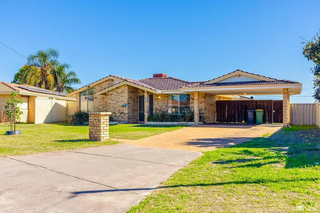 Seville Grove 4कमरा Beautiful 4x2 on Big Property
