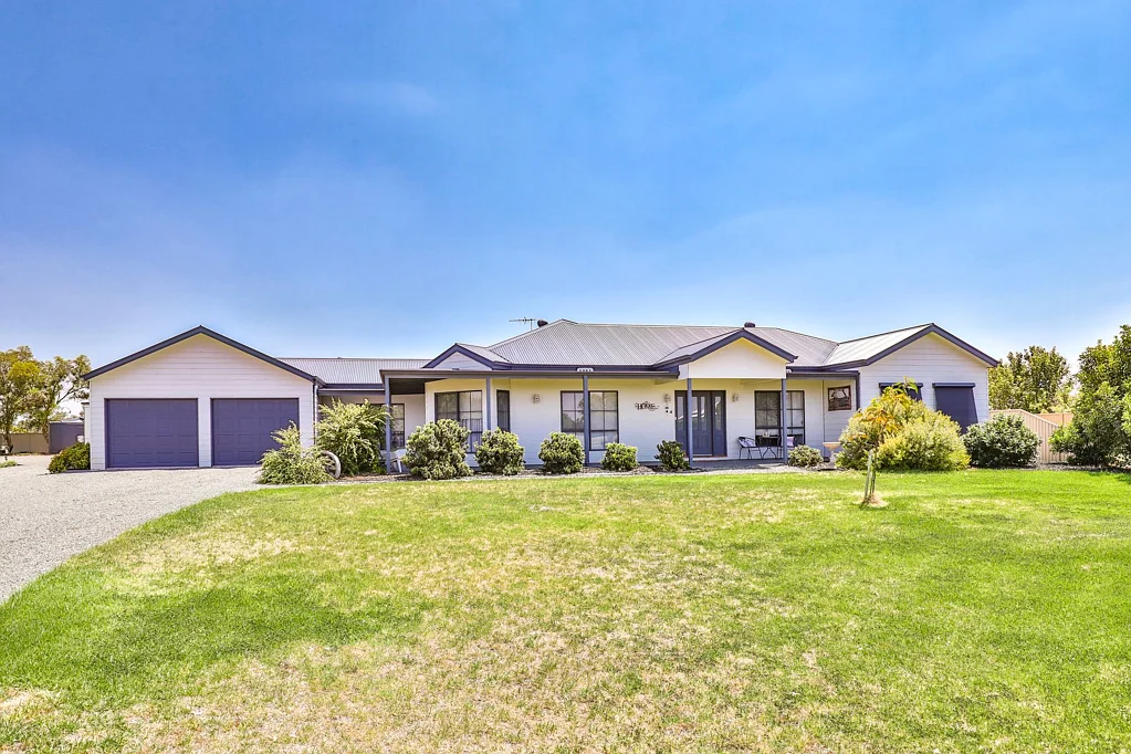 Red Cliffs 4房  HUGE HOUSE, HUGE SHED, 1 ACRE
