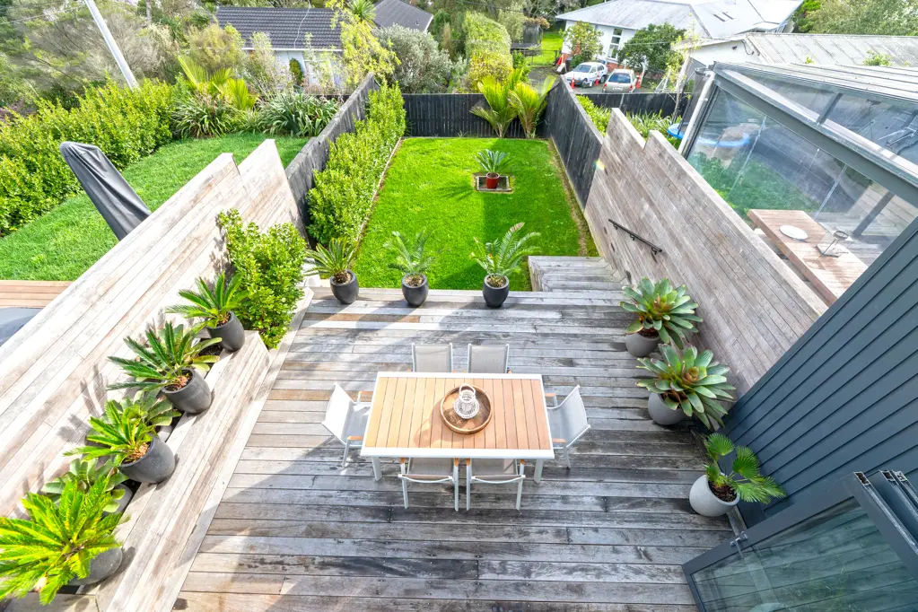 Te Atatu Peninsula 3房 Te Atatu 半岛靓宅，169㎡舒适空间，Fisher & Paykel高端厨电，坐拥无敌海景！ Big, Boutique and Beautiful