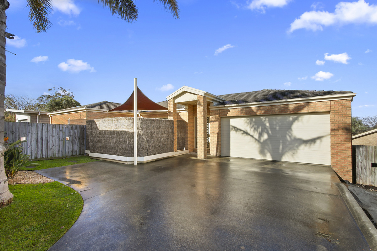 4 BROOME ST, LAKES ENTRANCE VIC 3909, 0 غرف, 0 حمامات, House