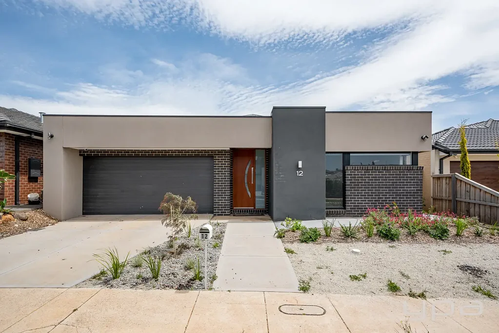 Modern Living Meets Home Sweet Home