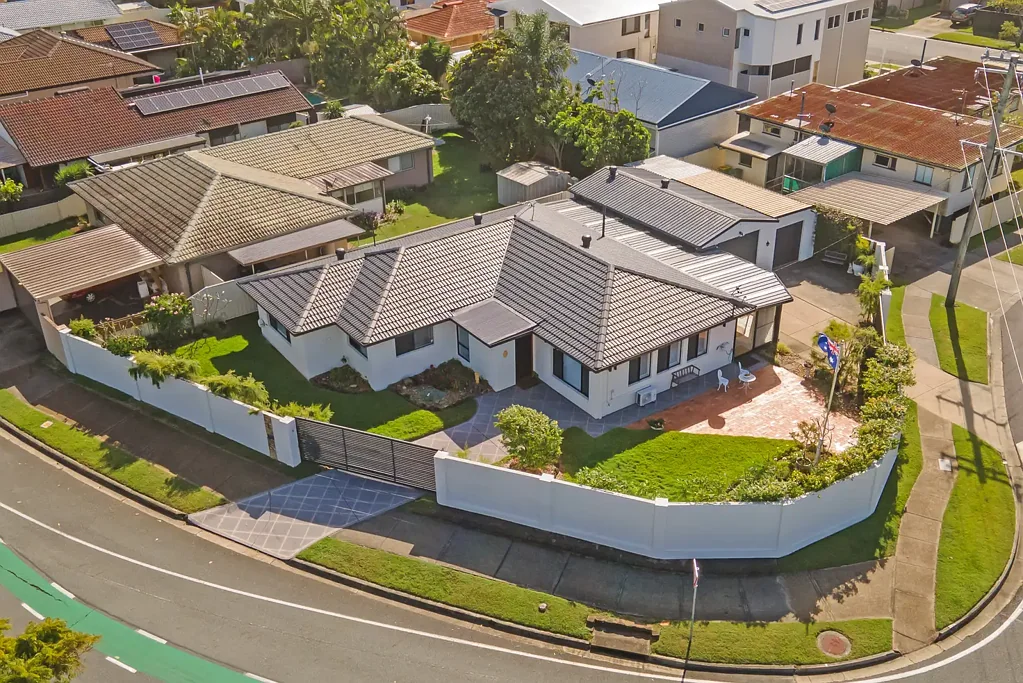 Hollywell 3房  'Pretty as a Picture' - Beautiful Single-level Home Packed With Character & Convenience