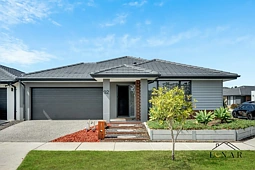 92 Aberfeldy Crescent, Cranbourne South