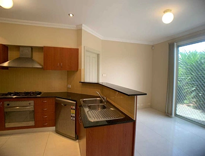 1/11 Harrington Avenue, Castle Hill, The Hills, 4 Bedrooms, 2 Bathrooms, Townhouse