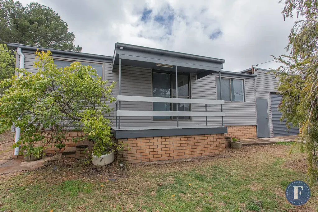 6 O'Brien Street, Grenfell, NSW 2810