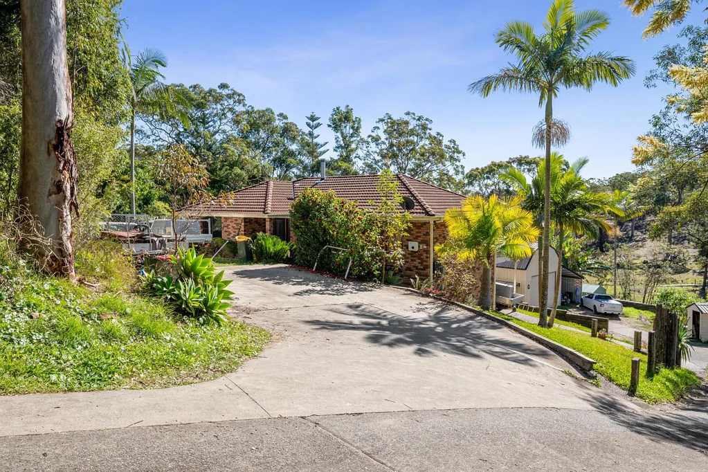 A Unique Lakeside Offering for the Car Enthusiast