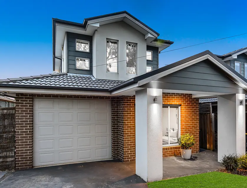 1/8 Aintree Avenue, Mulgrave, VIC 3170, 4 phòng ngủ, 2 phòng tắm, Townhouse