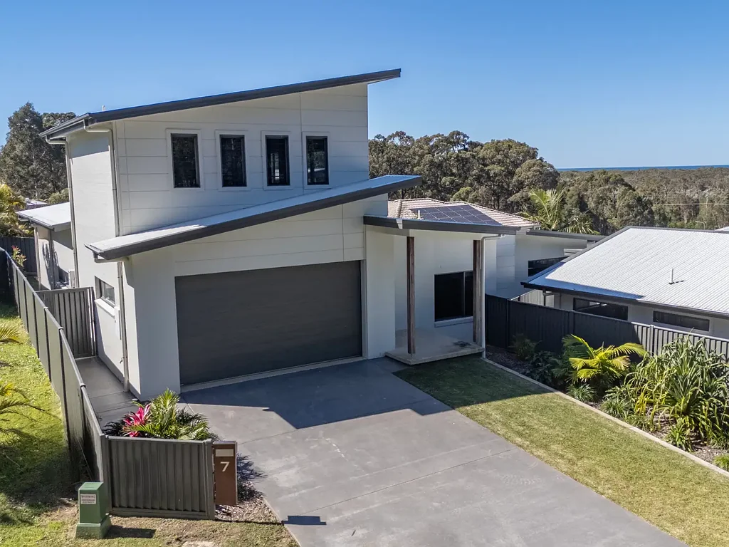7-7A Pearl Place, Sandy Beach, NSW 2456