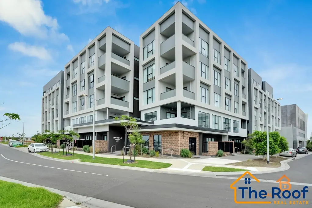 !! Spacious Apartment for rent at Prime Location of Williams Landing !!