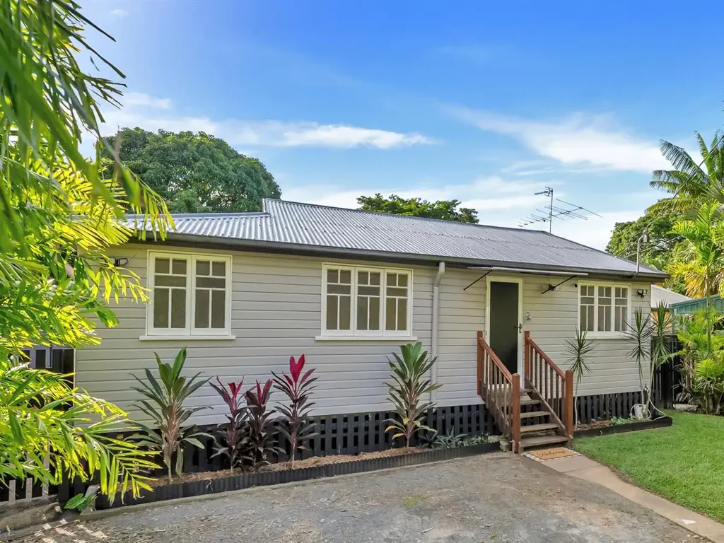 284 Kamerunga Road, Freshwater, QLD 4870
