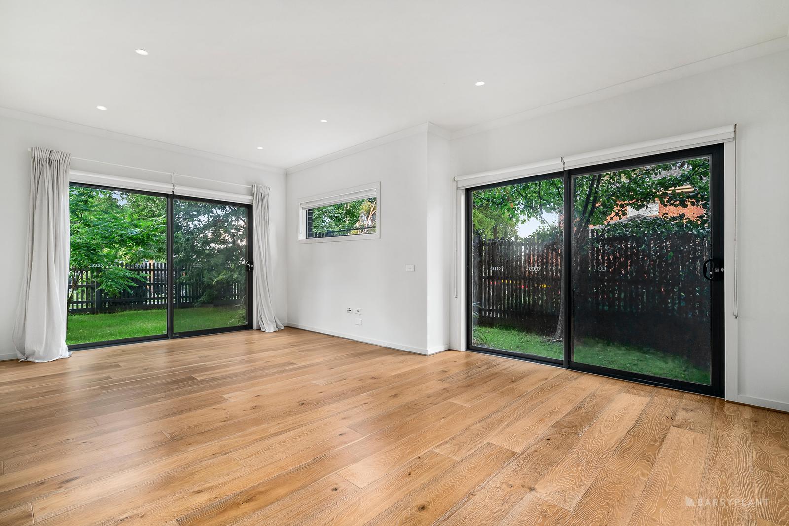 106 WOOD ST, TEMPLESTOWE VIC 3106, 0房, 0浴, Townhouse