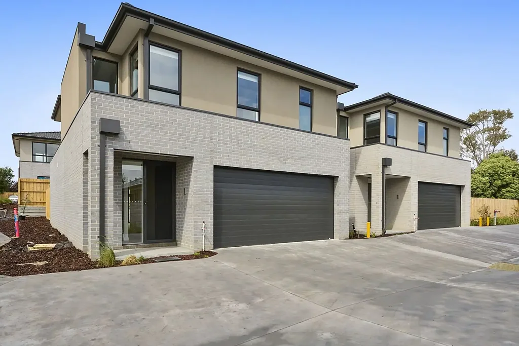 Near New Three Bedroom Townhouse