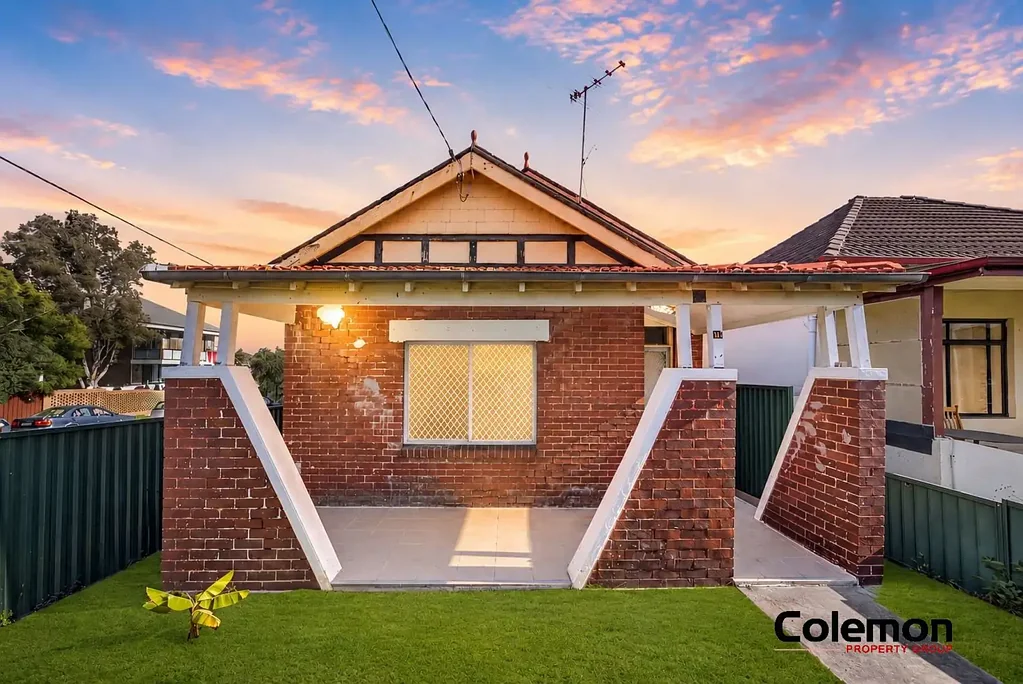 Campsie 3房 迷人的全砖角房 Charming Full Brick Corner Home