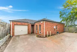 3/3-4 Rendell Place, Hampton Park