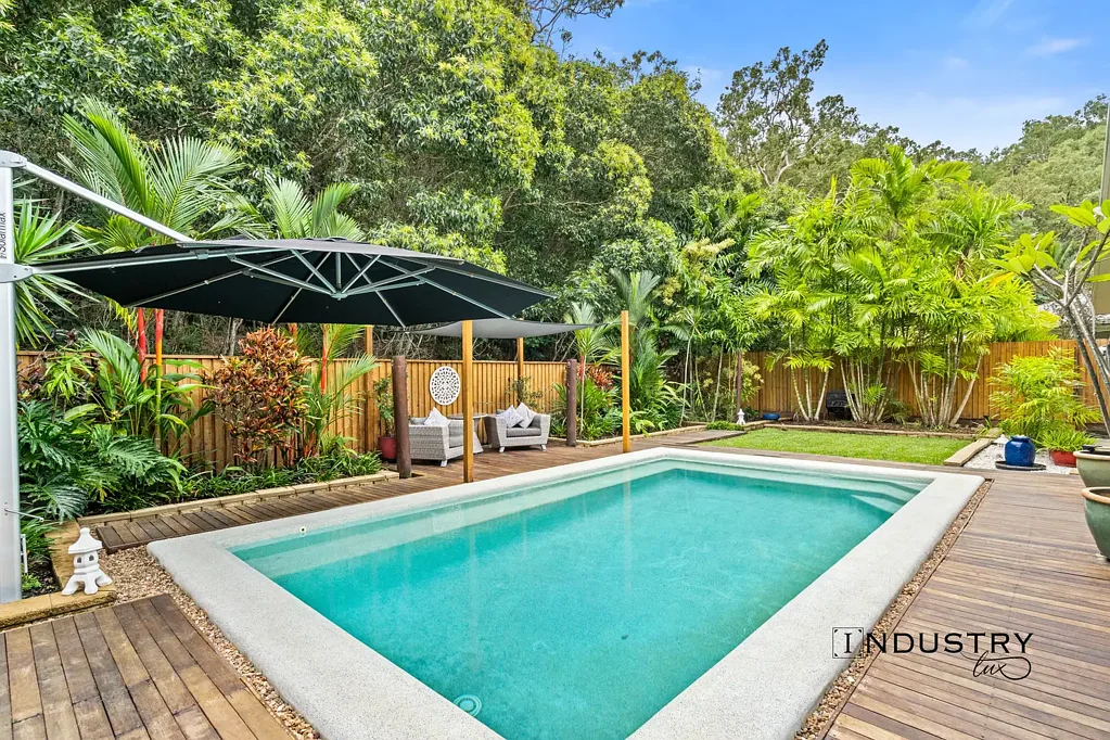 Trinity Beach 4Moenga Space, Privacy & a Rainforest Backdrop