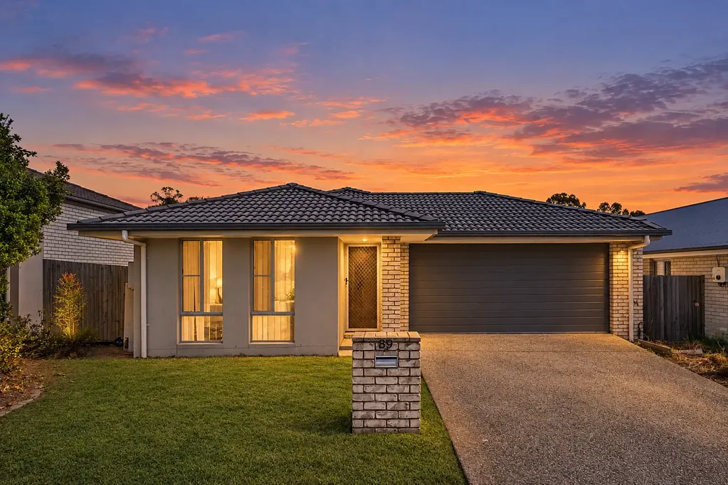Redbank Plains 4બેડરૂમ OWNER OCCUPIED 4 BEDROOM FAMILY HOME IN REDBANK PLAINS