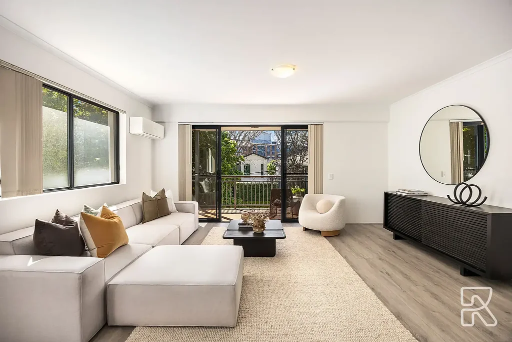 New Farm 2ਬੈੱਡਰੂਮ Light filled, north-east facing apartment 150m to New Farm Park