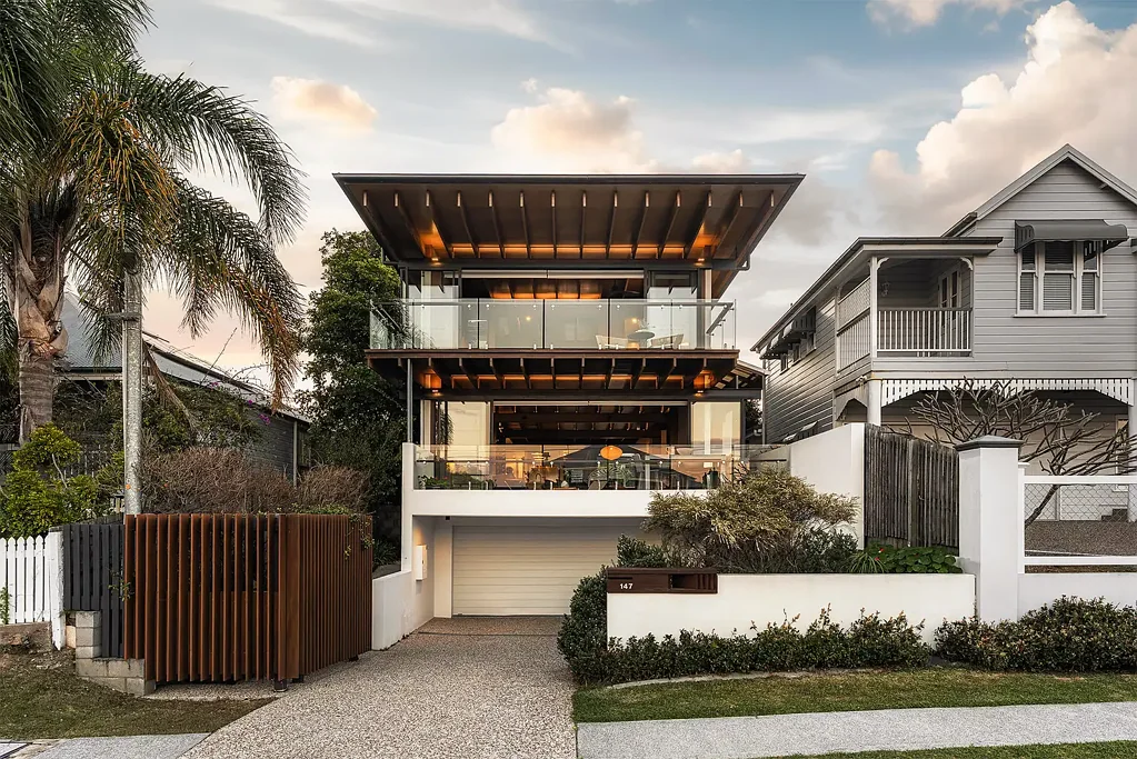 Manly 4 Bedroom A Masterpiece of Nature, Light & Timeless Design