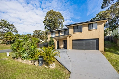 Woodrising 4chambre THE ULTIMATE FAMILY HOME WITH DUAL STREET ACCESS