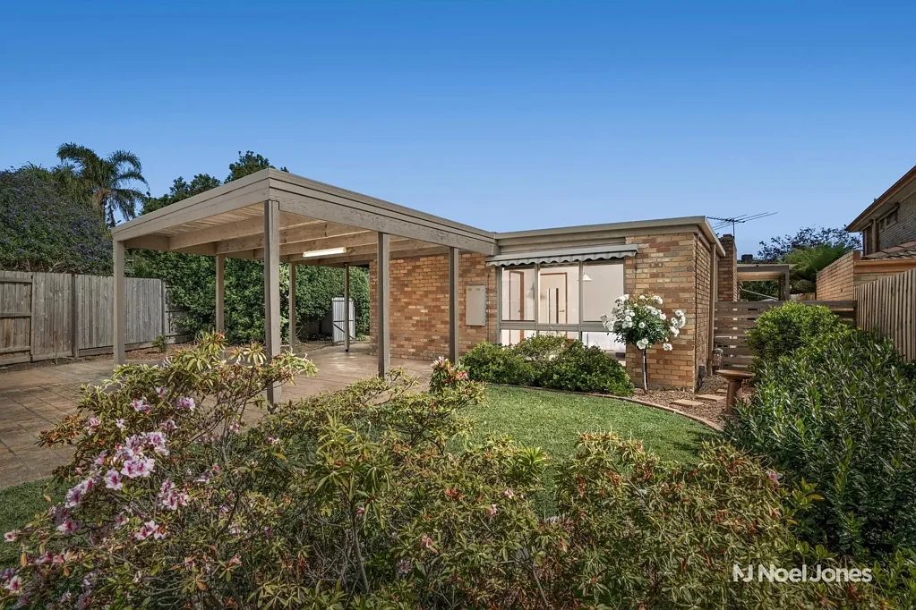 5 Cawley Court, Wantirna South, VIC 3152