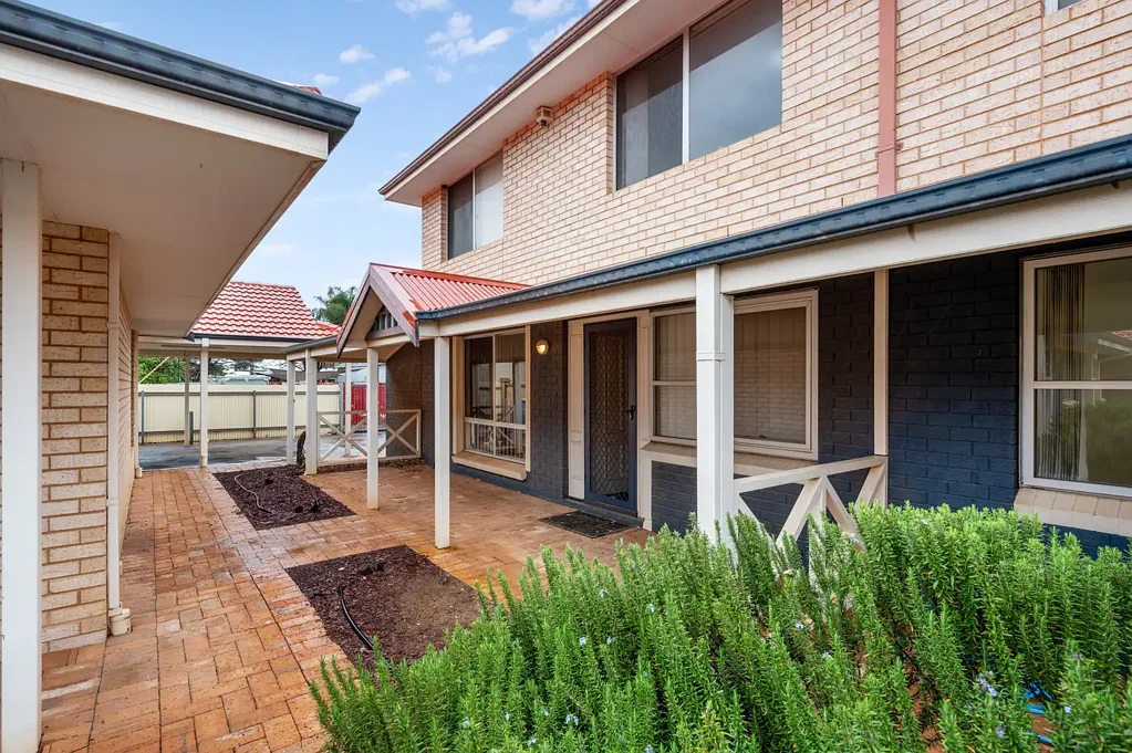 West Lamington 3 Bedroom Set & Forget Rental Investment Property, With Existing Lease at $700pw!
