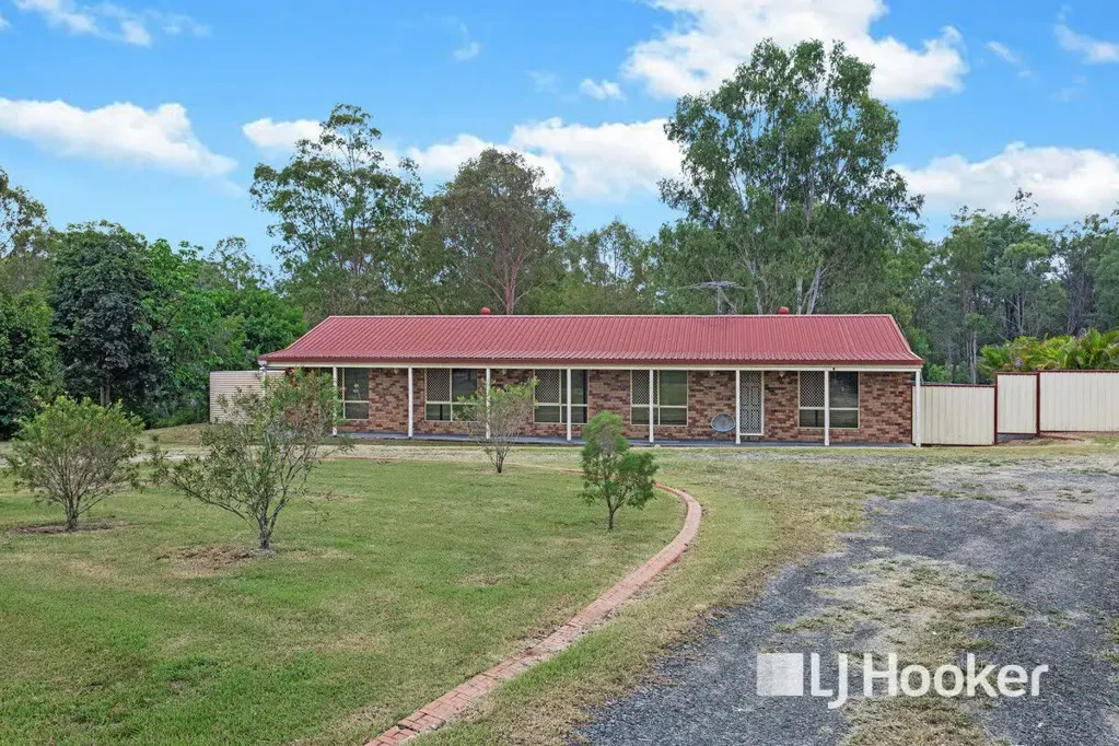 4 Bucknall Court, Regency Downs, QLD 4341