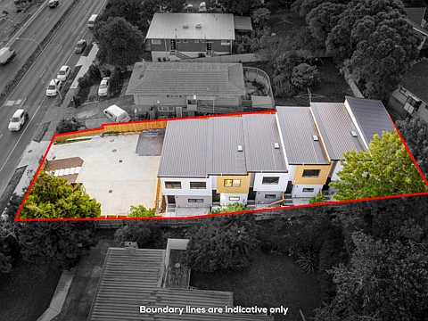 Pakuranga Heights 2房  Buy Smart - Start Here! Freehold Lock & Go