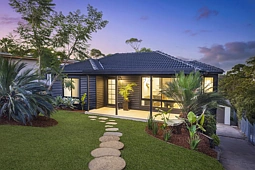15 Lalor Crescent, Engadine