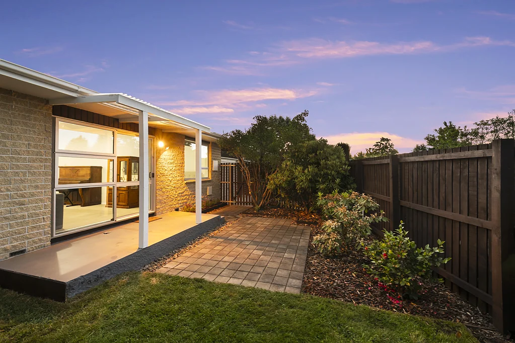 1/177A Grimseys Road, Redwood, Canterbury